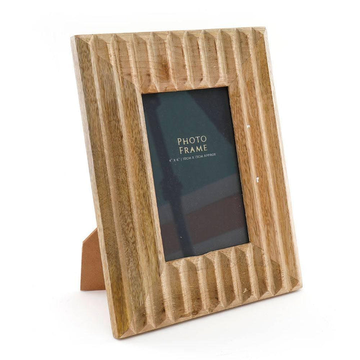 4X6in Ribbed Wooden Photo Frame - Home Decor Emporium