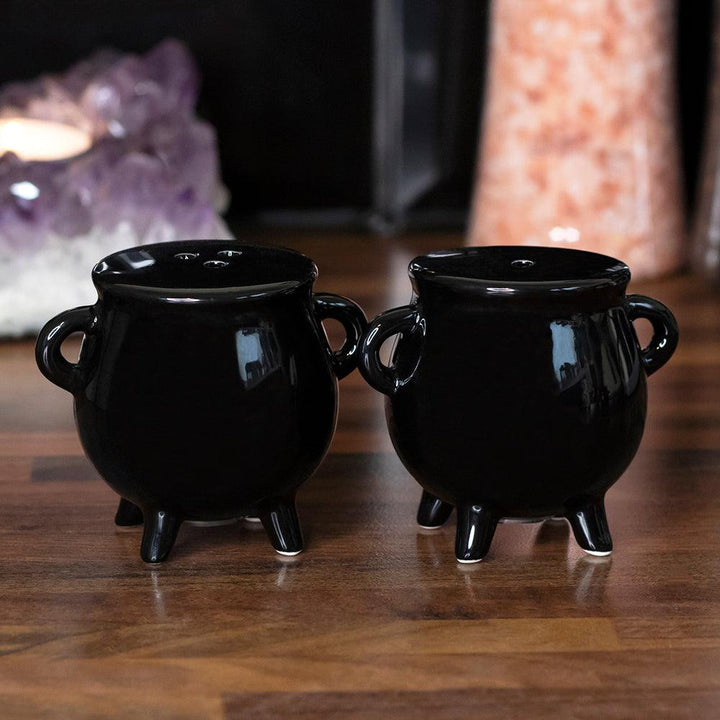 Mini Cauldron Salt and Pepper Shakers - Home Decor Emporium